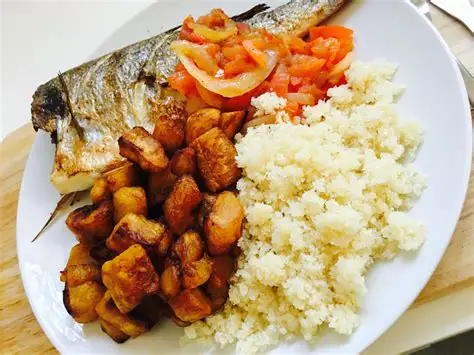 Atchèkè + aloco au poisson 